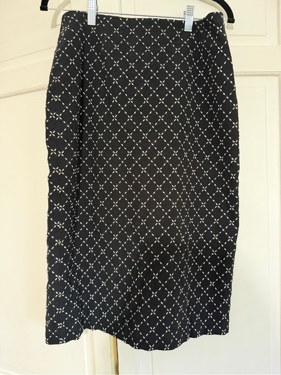 Talbots Dresses & Skirts - Talbots Black Midi Skirt with White Diamond Print